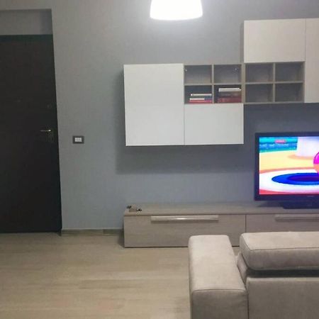 Brevi vacanze a Brolo Esterno foto